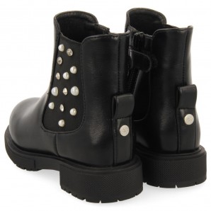 BOTIN ELASTICOS CON REMACHES NEGRO