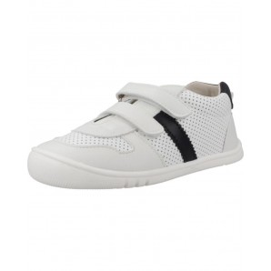 ZAPATO DOS VELCROS...
