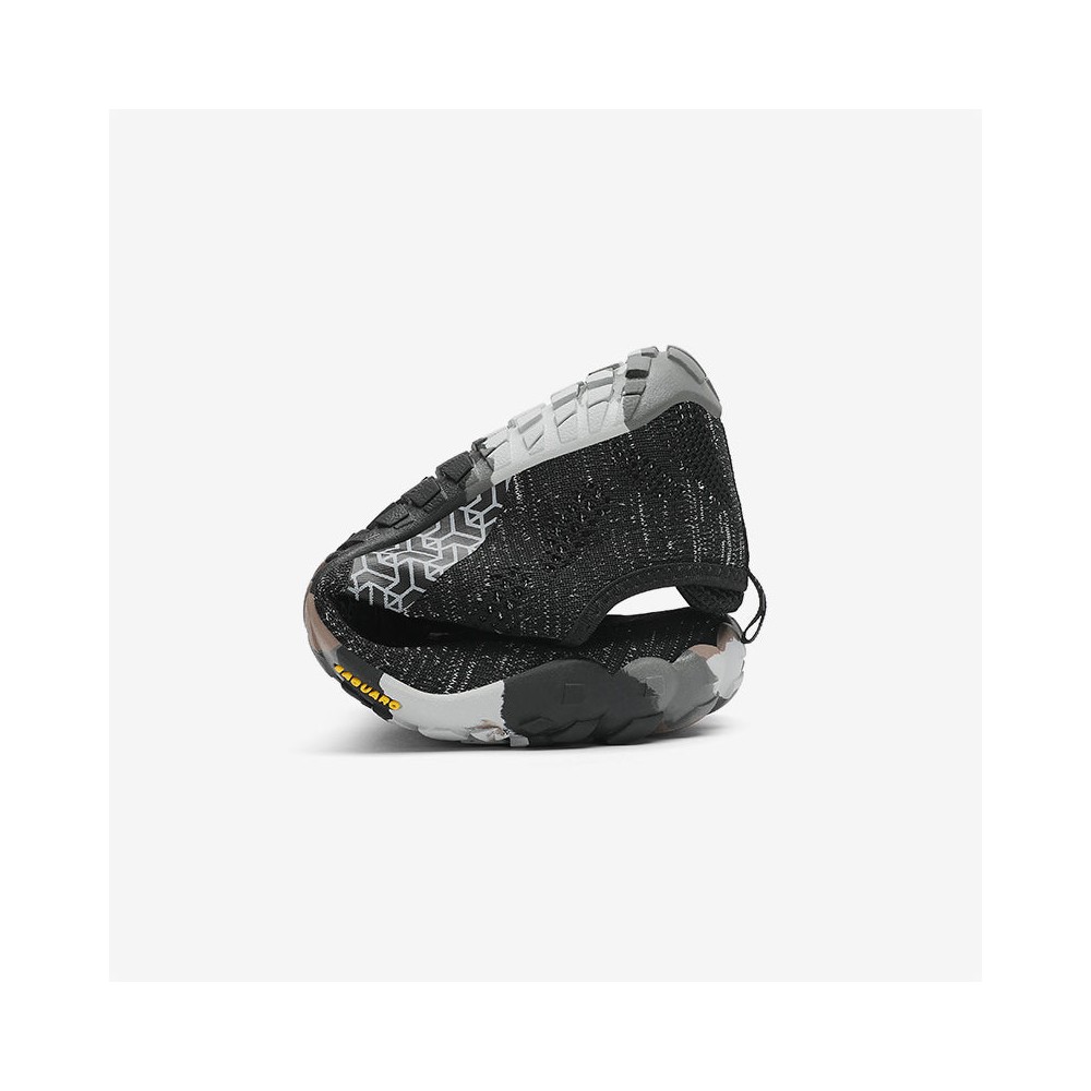 ZAPATO MINIMALISTA NEGRO