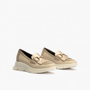 MOCASIN ESTRIBO CON FLECOS PIEDRA
